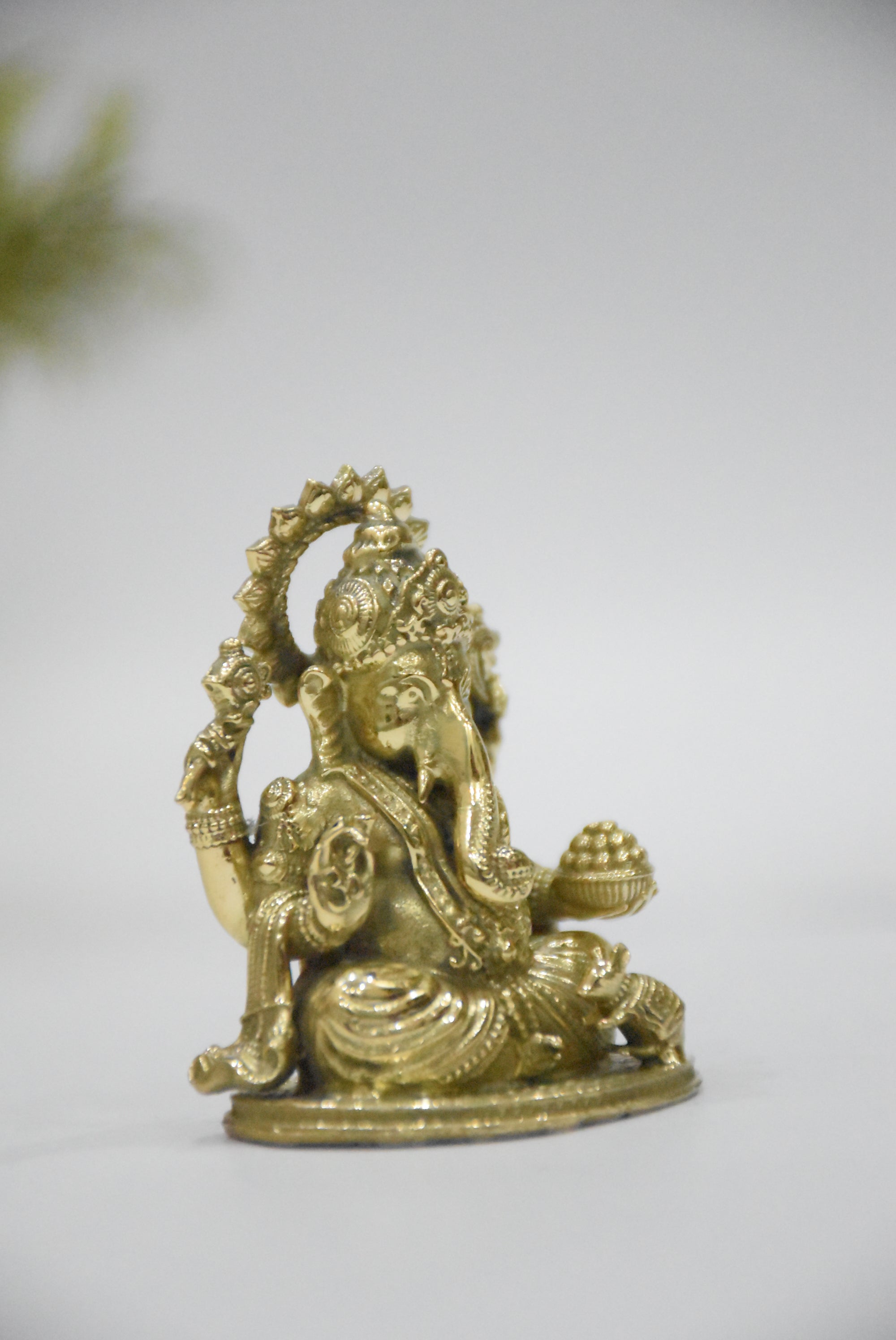Brass Dashboard Ganesha - 2”